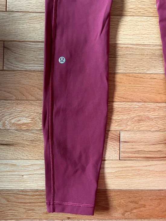 Lululemon Speed Up Tight *Full-On Luxtreme 26” in AMAZING condition - Picture 8 of 9